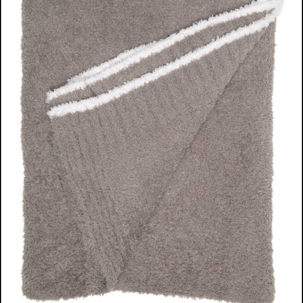BAREFOOT DREAMS CozyChic Contrast Tip Throw Blanket New - Picture 4 of 8